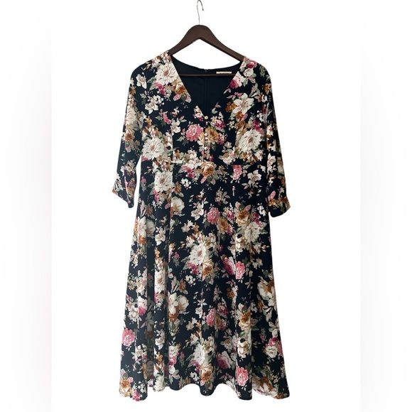 tea n rose Dresses & Skirts - Tea n Rose Black Floral V-Neck Midi Dress Romantic Cottagecore Boho L